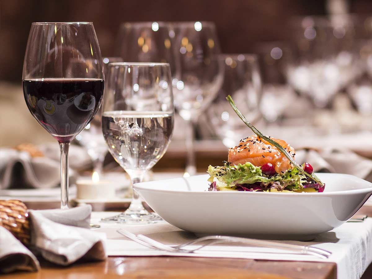 Ocala’s Best Italian Restaurant is now open! Roma's Italian Restaurant